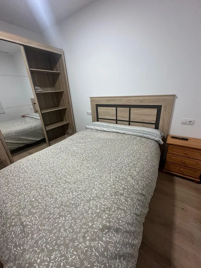 Alquiler de habitaciones, piso recientemente reformado — 2