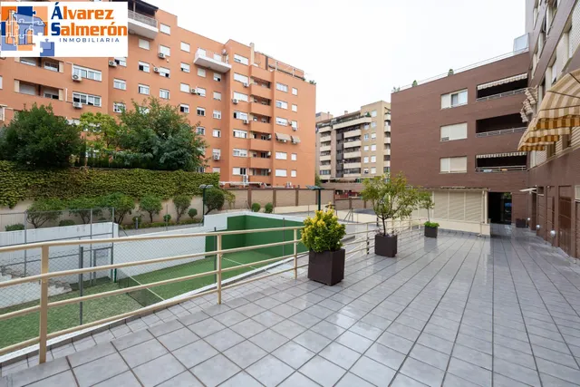 Piso de dos dormitorios en Sanders, en urbanización privada con piscina, pistas de padel, plaza de garaje y trastero — 29