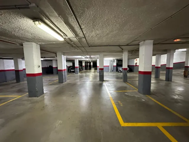 Plaza de parking cubierta a la venta en Castellón - foto 5
