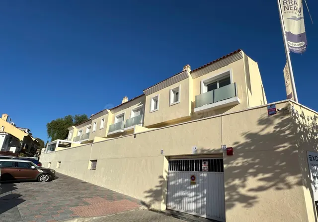Encantadora casa adosada en Los Boliches, Fuengirola – a sol - foto 2