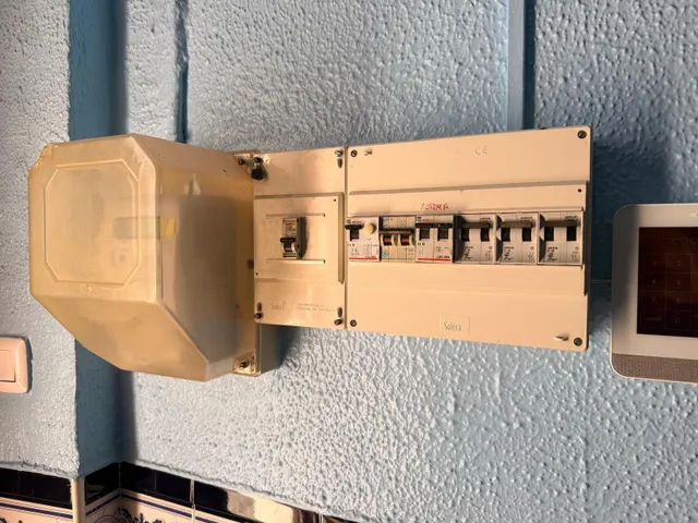 ✨ CASA DE PUEBLO EN PUENTE GENIL — 28