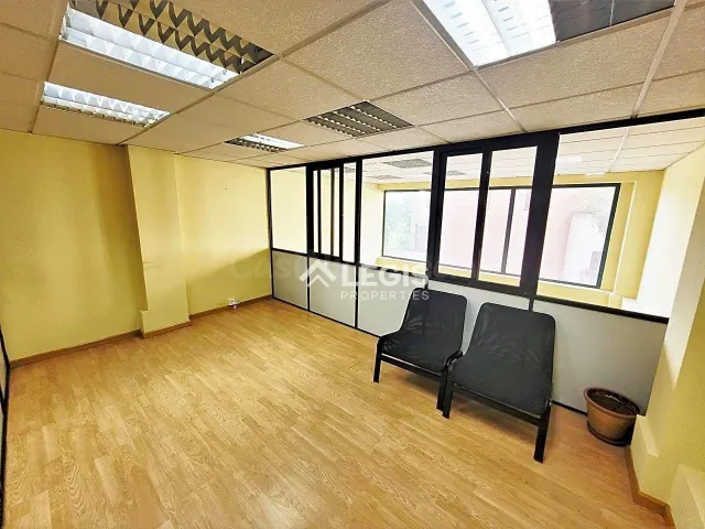 Local comercial en C/ Virrey Abascal 13, Oviedo - foto 4