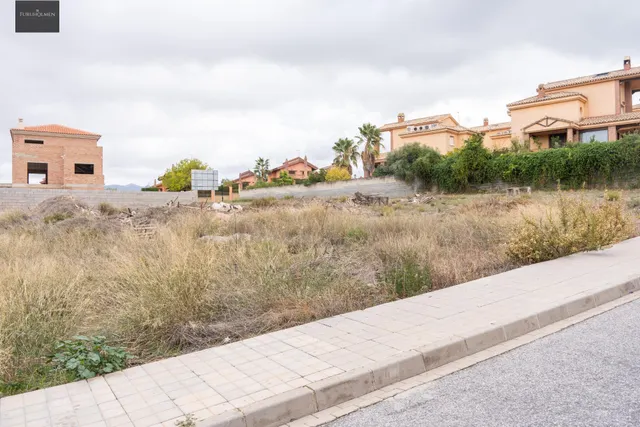 VENTA DE PARCELA EN LA URBANIZACIÓN CAÑADAS DEL PARQUE — 44
