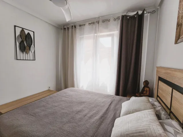 Apartamento reformado con piscina comunitaria, Alicante, Torrevieja. 3 habitaciones | 60 m2 | A 300 metros del mar — 13