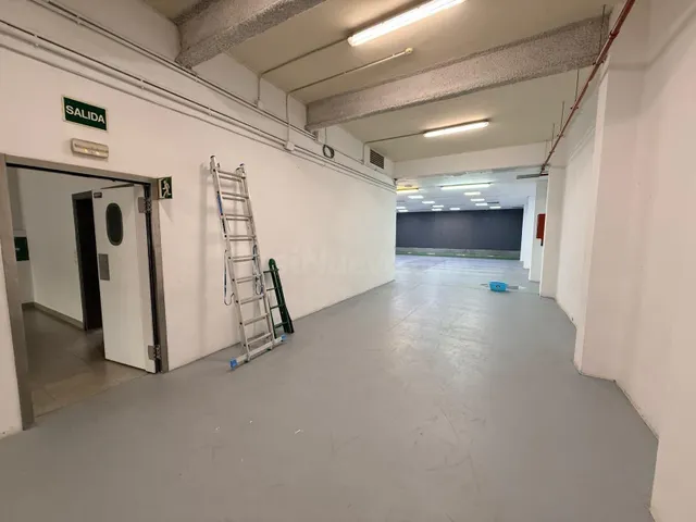 Local comercial 331m² en venta - L´Hort de Senabre - foto 4