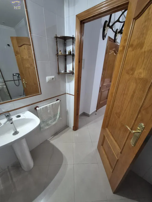 SE VENDE PISO EN PLANTA BAJA EN ZONA CAMINO DE BORNOS - foto 4