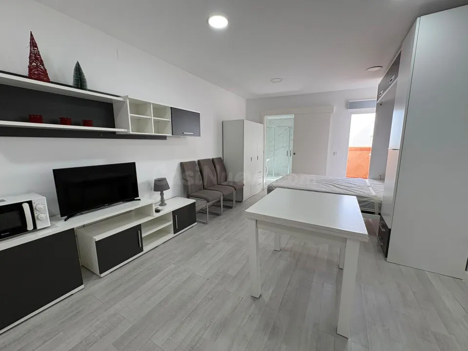 CASA CON DOS APARTAMENTOS INDEPENDIENTES EN EL ZUMBACÓN – IDEAL INVERSIÓN
