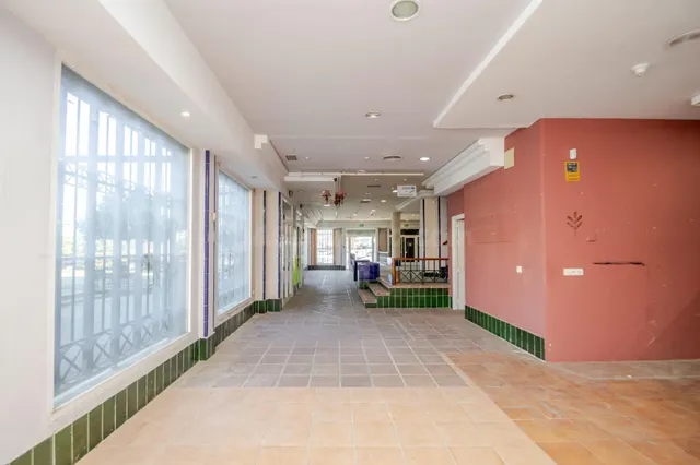 EDIFICIO MULTIFUNCION EN MAIRENA DEL ALJARAFE — 5