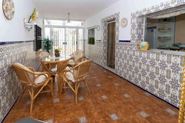 GRAN CASA EN LA AVENIDA DE TALAVERA - foto 4