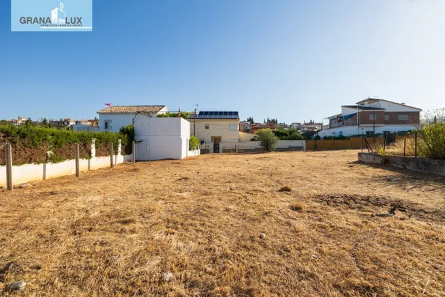 Compra tu parcela para hacer la casa de tus sueños a 5 min de Granada. Huétor Vega — 7