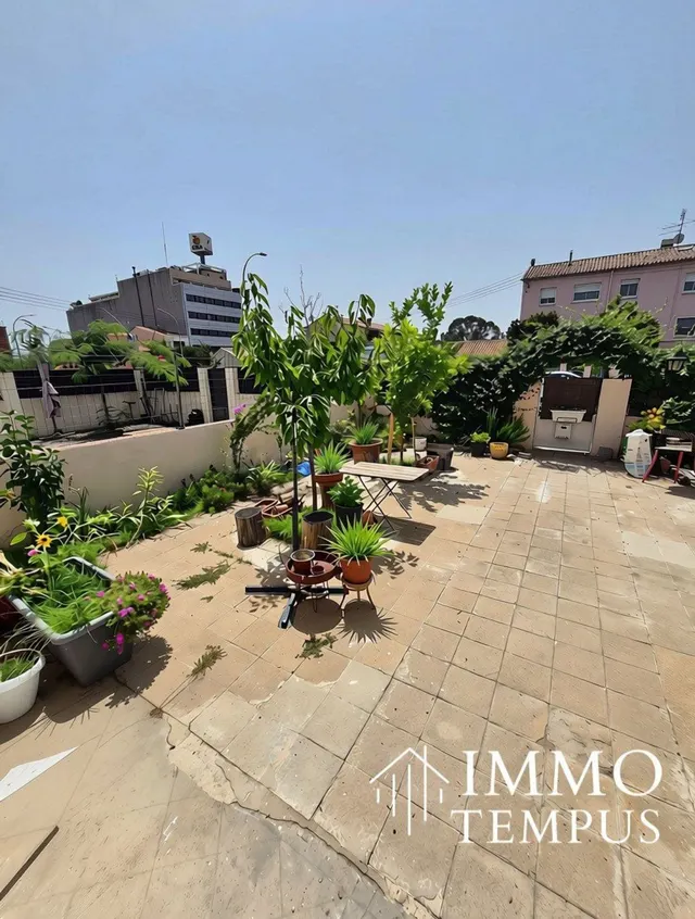 Planta baja con entrada independiente y dos terrazas: la com - foto 4