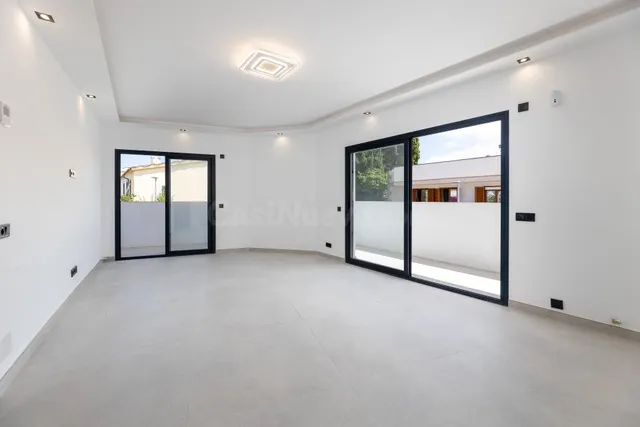 CASA DE 6 habitaciones CON TERRAZAS Y GARAJE EN SON FLOR-LA  - foto 3