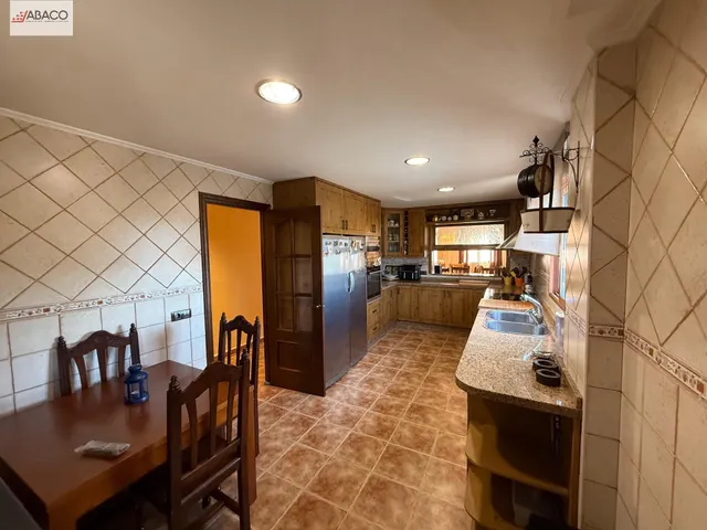 Chalet con 2 viviendas y amplia parcela en la Alcoraya — 4
