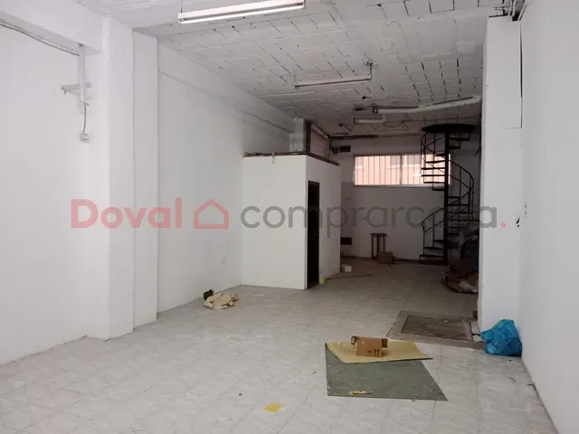 LOCAL COMERCIAL EN PIZARRO — 18