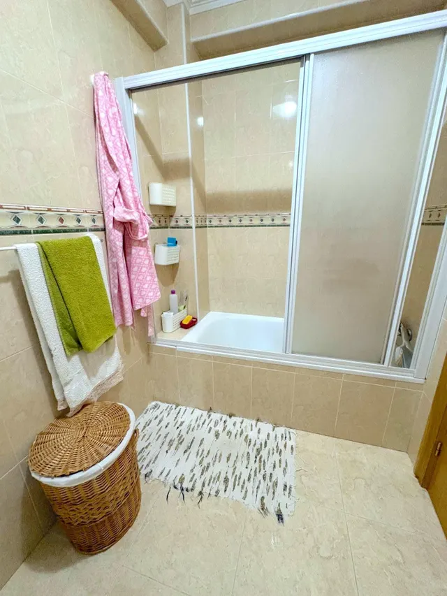 Gran piso en esquina y reformado en la ronda del castillo — 27