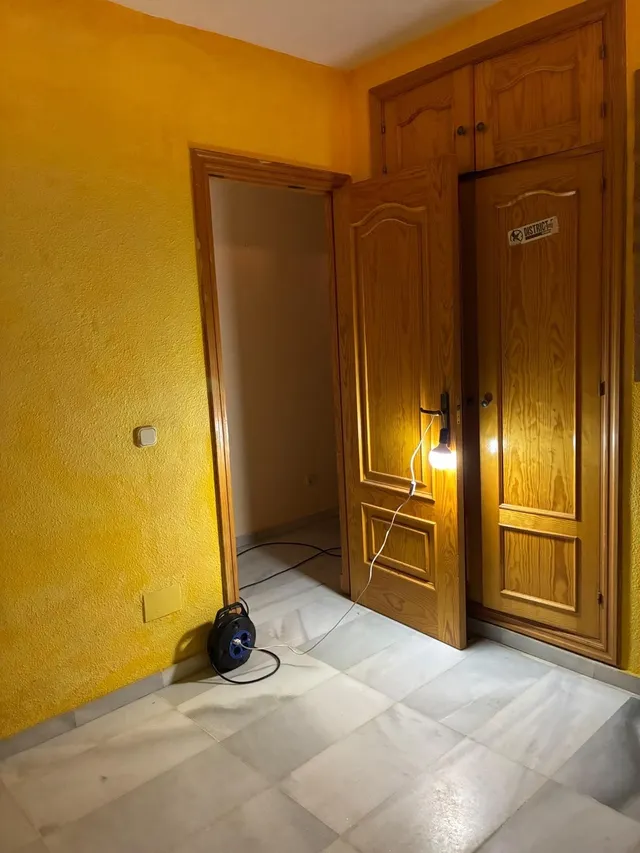OPORTUNIDAD EN BEL-AIR · BAJO DE 3 DORMITORIOS, 2 BAÑOS, GRAN TERRAZA Y PISCINAS · 2 — 25