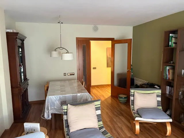 AMPLIO PISO DE 4 habitaciones Y DOS BALCONES EN RIERA MIRÓ, REUS — 8