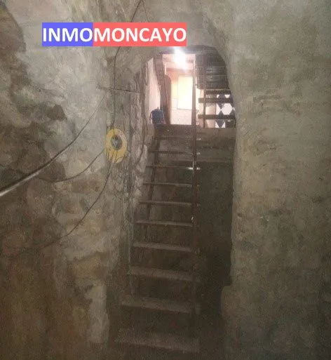 SE VENDE BAR CON BODEGA ANTIGUA EN BORJA — 7