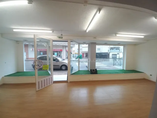 Se alquila local comercial en Colindres - foto 4
