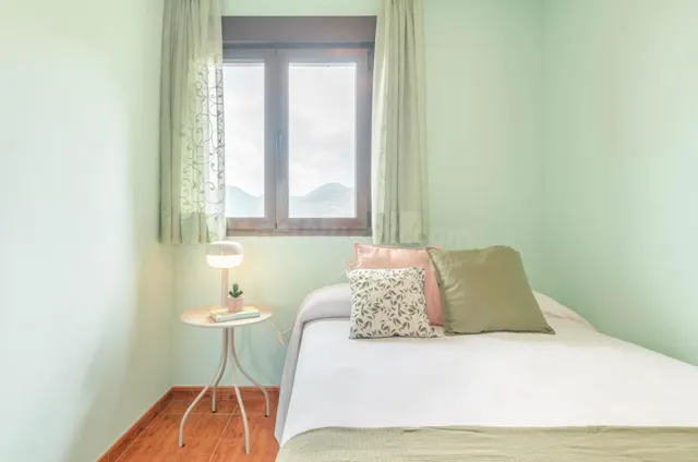 Casa con potencial en Traveséu, a 2 km de Nava - foto 3