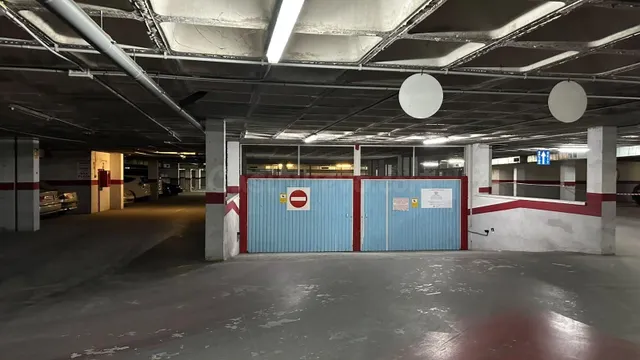 Plaza de garaje privada con videovigilancia en Parque de las - foto 5