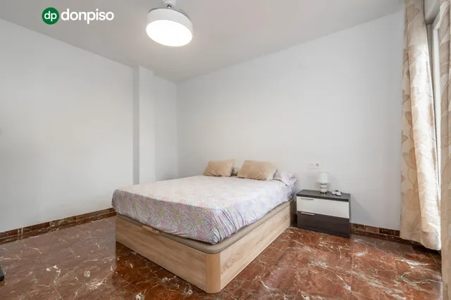 Encantadora Casa Reformada en Ogijares con Vistas y Espacios para Disfrutar — 21