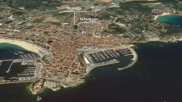 SOLAR PLURIFAMILIAR, PALAMÓS, — 6