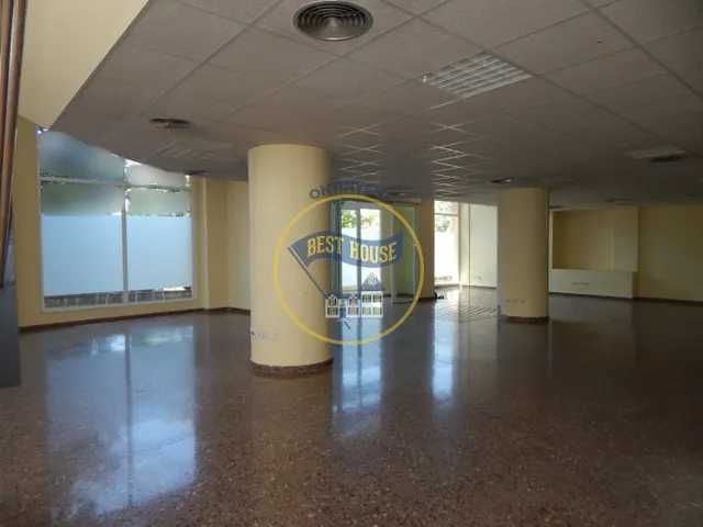 GRAN LOCAL COMERCIAL EN ZONA TRANSITADA EN ONTINYENT — 5