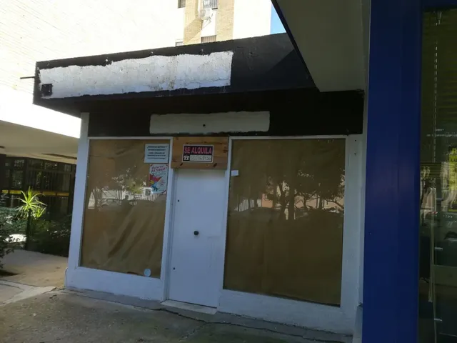 ALQUILER LOCAL COMERCIAL EN NERVIÓN — 4