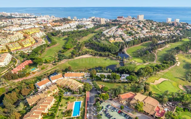 Parcela urbana Benalmádena Costa para proyecto hotelero prem