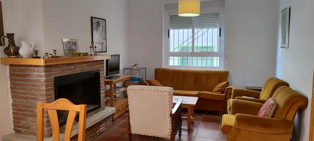 VENTA DE CASA EN SERÓN (ALMERÍA) DE 7 habitaciones. — 7