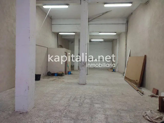 LOCAL COMERCIAL A LA VENTA EN BOCAIRENT — 5