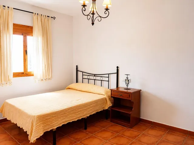 Preciosa casa con jardín en finca rústica — 20