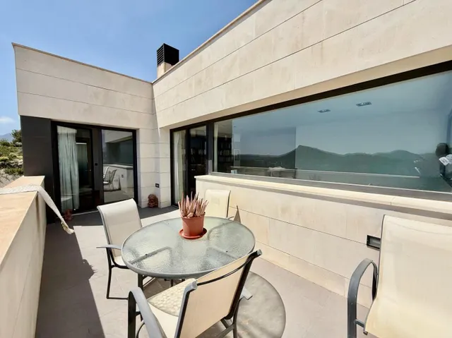 ESPECTACULAR VILLA DE LUJO CON PISCINA PRIVADA Y VISTAS AL PAISAJE EN RELLEU — 16