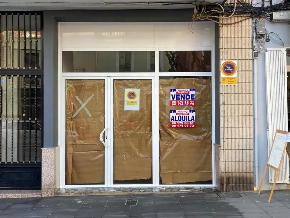 VENTA DE LOCAL COMERCIAL CENTRICO EN BENIFAIO