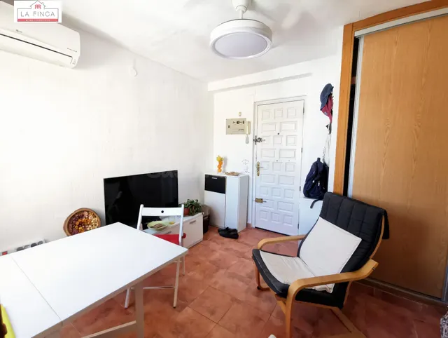 ESTUDIO MUY CERCA DE LA PLAYA (RENTABILIDAD ALTA) - foto 4