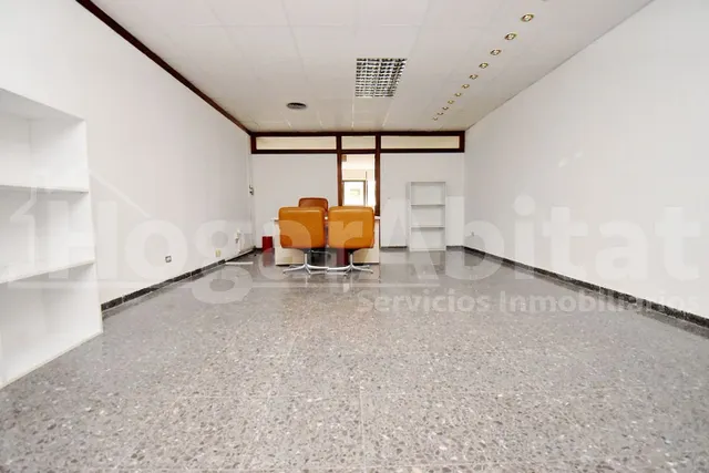 DESPACHO CON 3 ESTANCIAS CERCA DEL PARQUE RIBALTA — 19