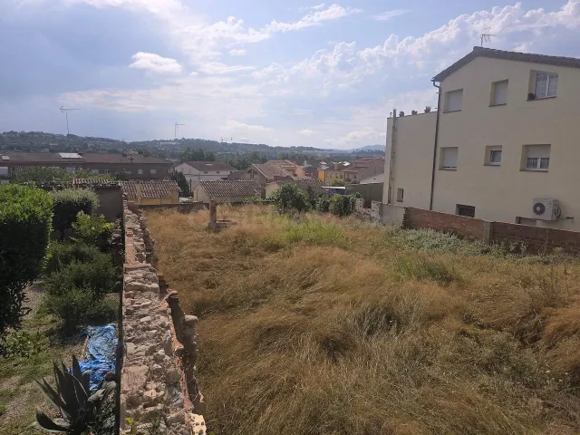 Solar muy céntrico ideal para edificar tres pisos i pk - foto 2