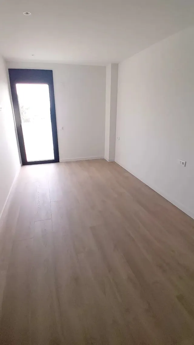PISO DE NUEVA CONSTRUCCIÓN EN ZONA DE CIUTAT JARDÍ — 33