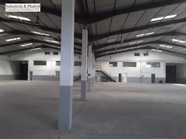 NAVE GRANDE EN VENTA Y ALQUILER EN MEJORADA DEL CAMPO - foto 4