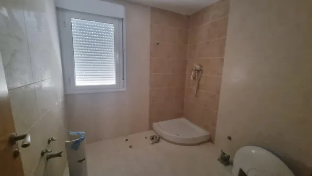 Casa independiente a la venta de 645 m2 construidos en el Alto de La Muela. — 12