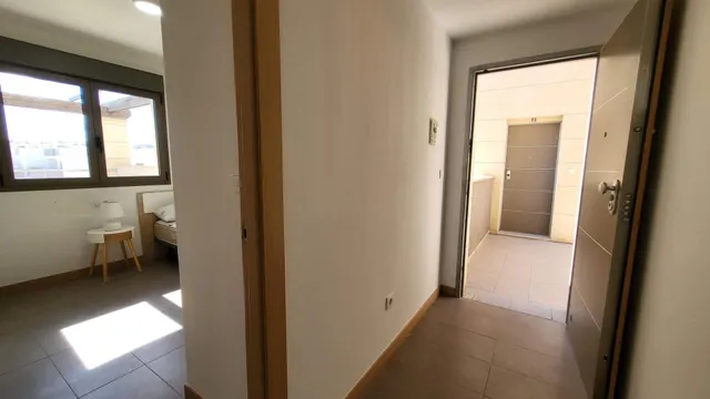 Apartamento 2 Dormitorios y 2 Baños gran terraza con vistas  1ª linea Piscina garajes y trastero — 21