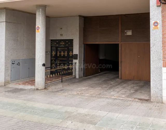 ¡Oportunidad! Gran plaza de garaje en zona 1 de Mayo.