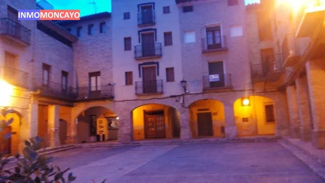 SE VENDE BAR CON BODEGA ANTIGUA EN BORJA — 19