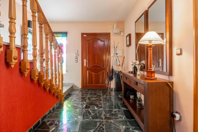 Magnífica casa unifamiliar de 4 dormitorios grandes en Otura — 44