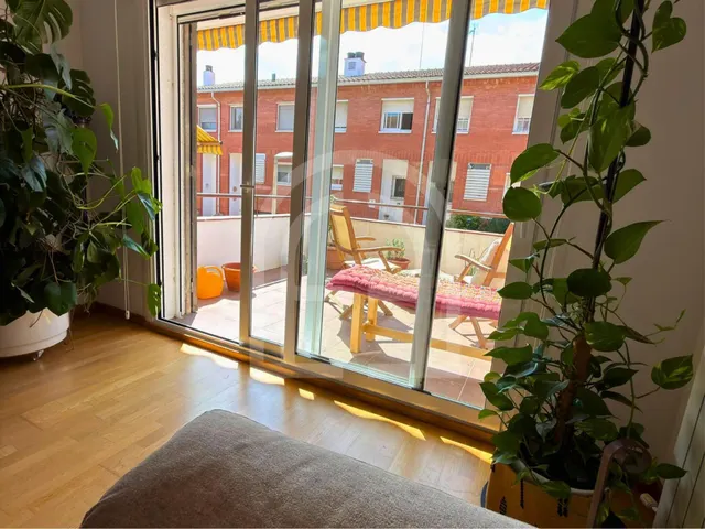 Casa unifamiliar de 180 m2 con jardín, terrazas y garaje en zona centro — 20