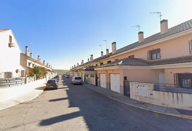 Unifamiliar en venta en Numancia de la Sagra (Toledo). Sin p - foto 2