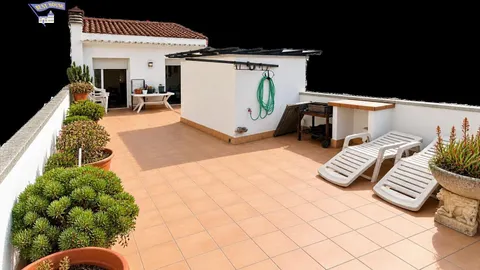 EN EXCLUSIVA!!! CASA IDEAL PARA 2 FAMILIAS EN RUBI!!!!