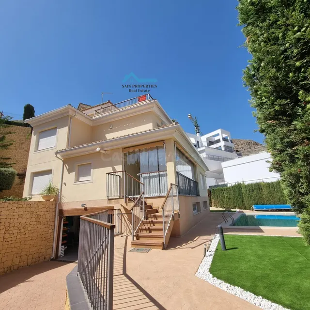 Chalet de lujo en venta en Golf Bahía, con piscina y garaje - foto 2