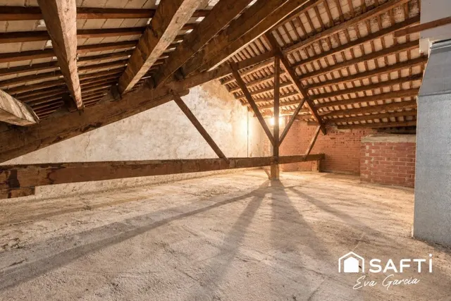Un edificio entero por 380.000€ en Vilafranca del Penedès con potencial para 6 viviendas — 21